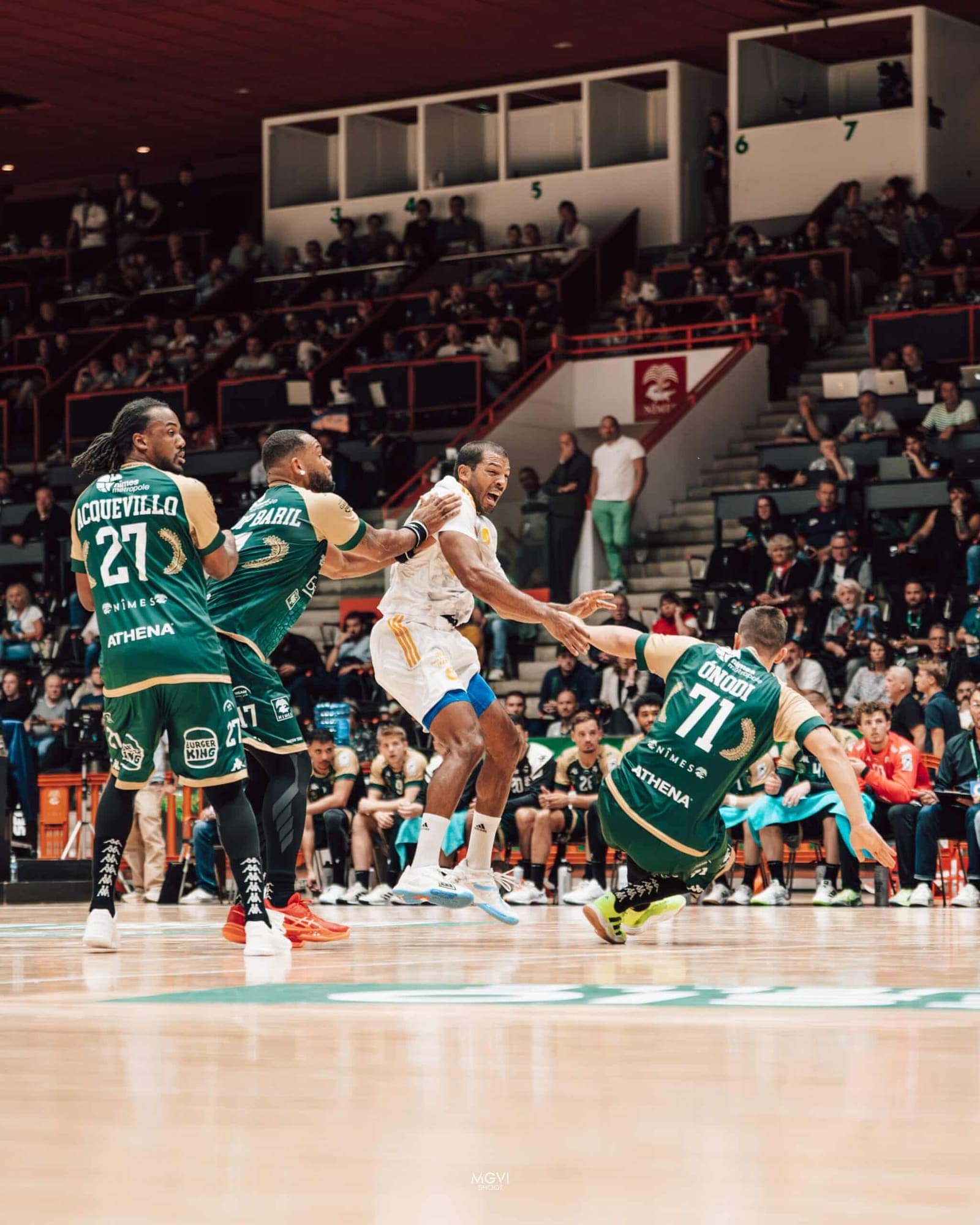 Tremblay s’incline avec les honneurs à Nîmes